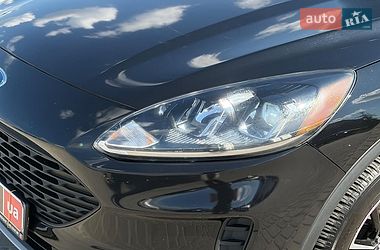 Позашляховик / Кросовер Ford Escape 2021 в Львові