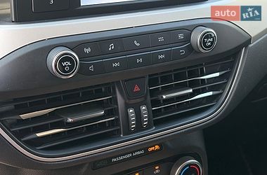 Позашляховик / Кросовер Ford Escape 2021 в Львові