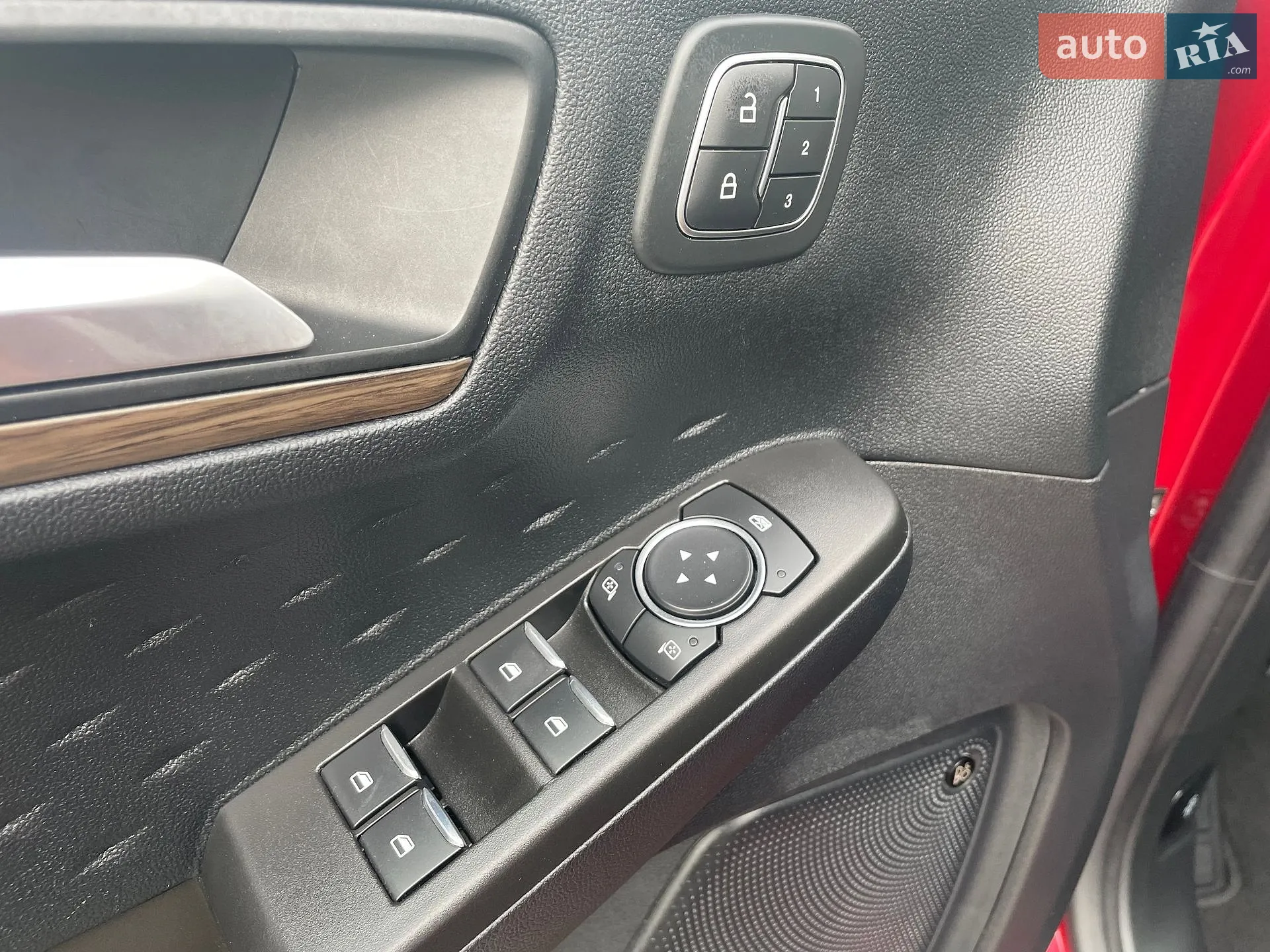 2020 Ford Escape - мініатюра 27