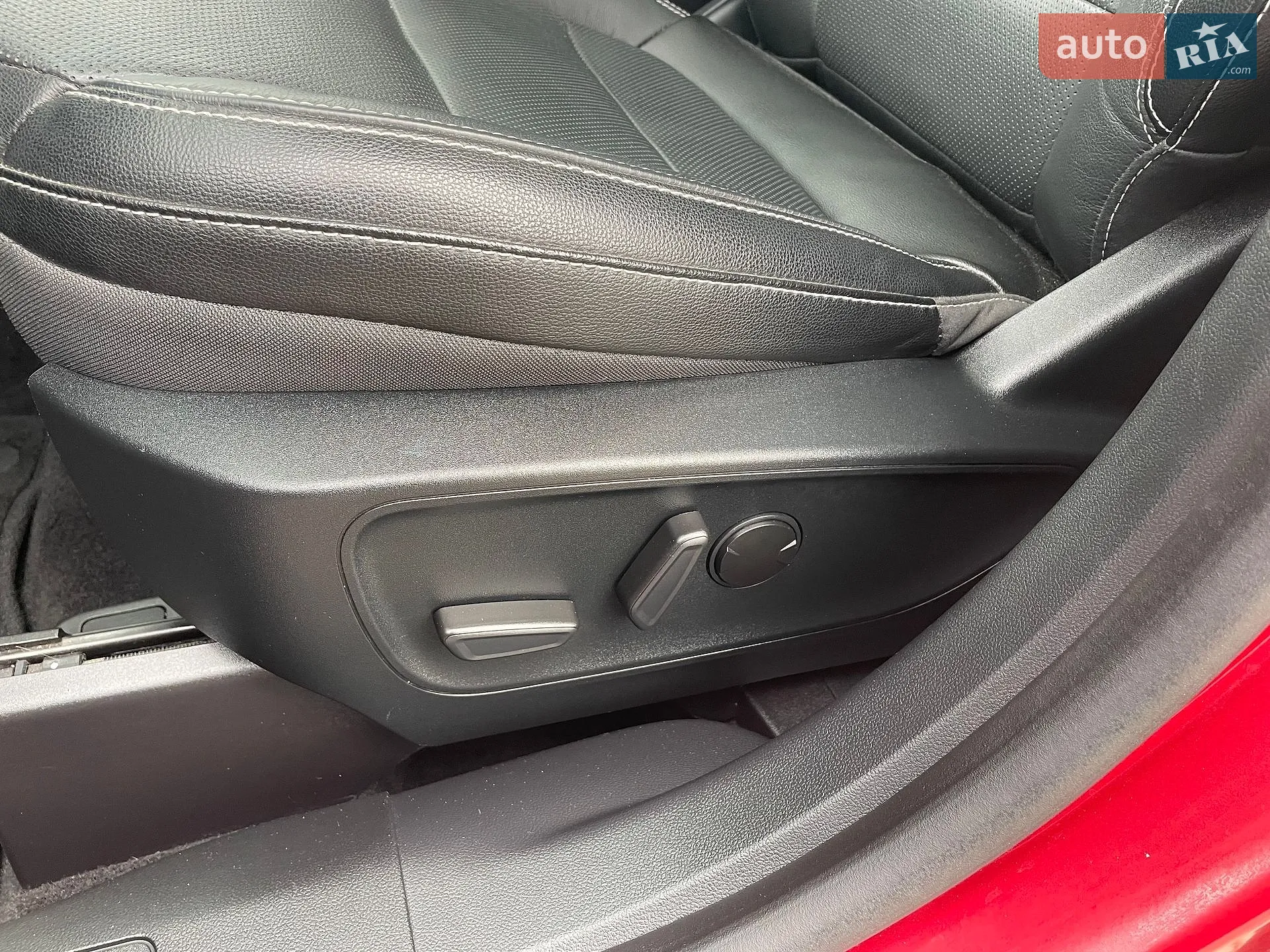 2020 Ford Escape - мініатюра 32