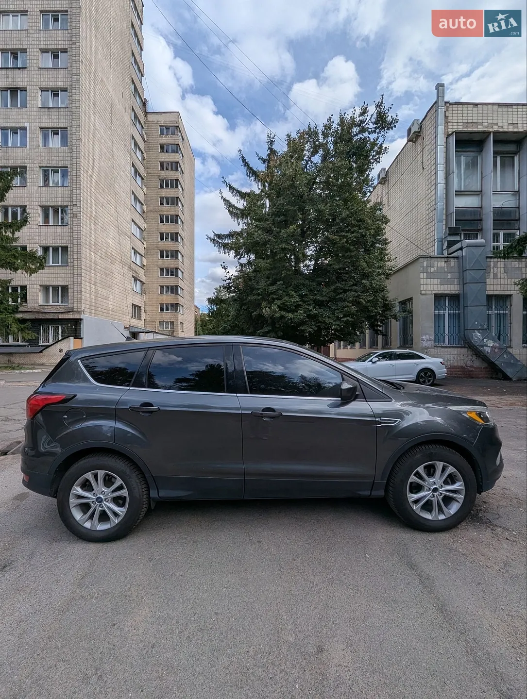 2019 Ford Escape - мініатюра 3