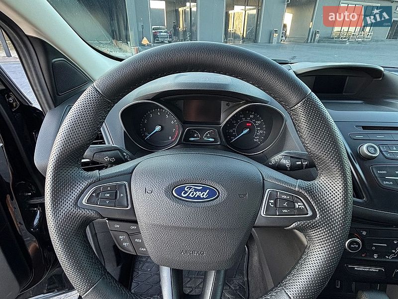 Внедорожник / Кроссовер Ford Escape 2018 в Львове