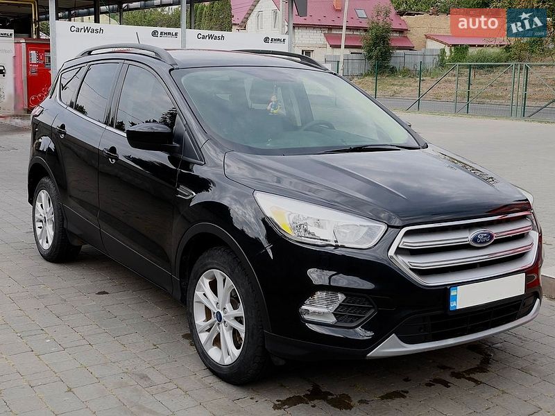 Внедорожник / Кроссовер Ford Escape 2018 в Ужгороде