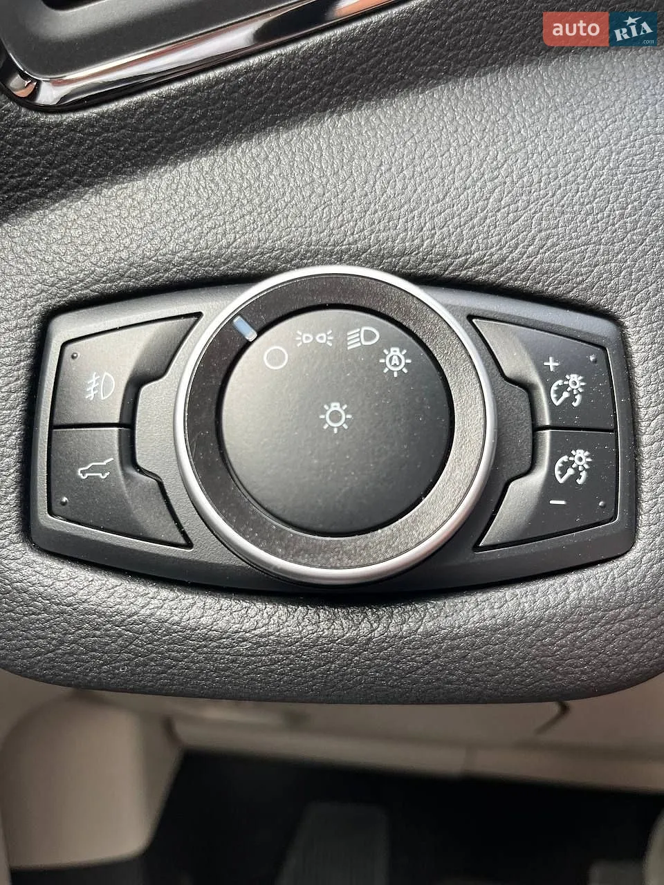 2017 Ford Escape - мініатюра 26