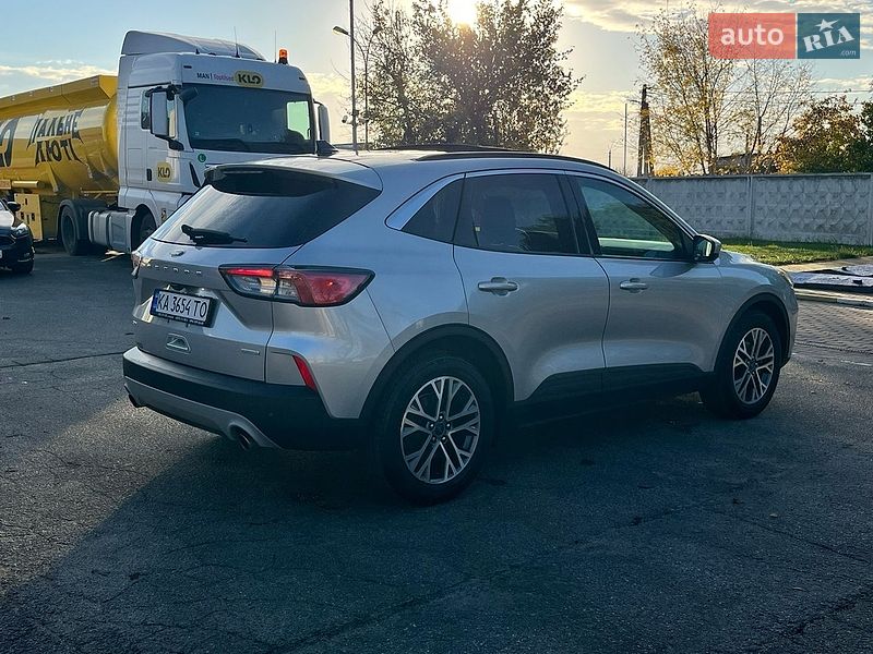 Позашляховик / Кросовер Ford Escape 2019 в Василькові