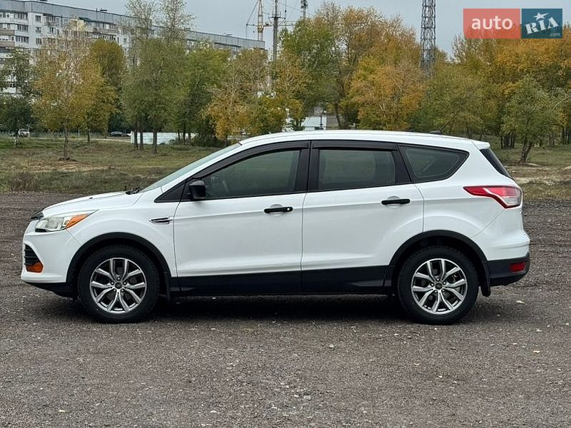 Внедорожник / Кроссовер Ford Escape 2015 в Черкассах