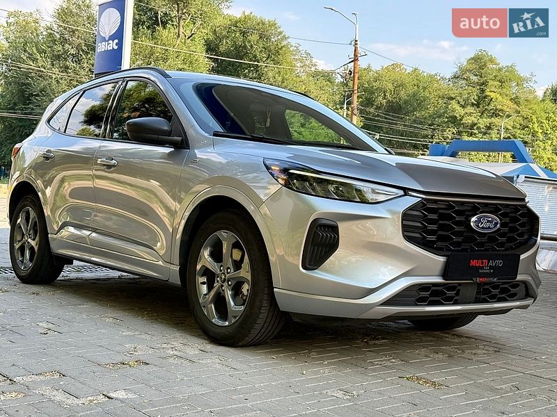 Внедорожник / Кроссовер Ford Escape 2024 в Днепре