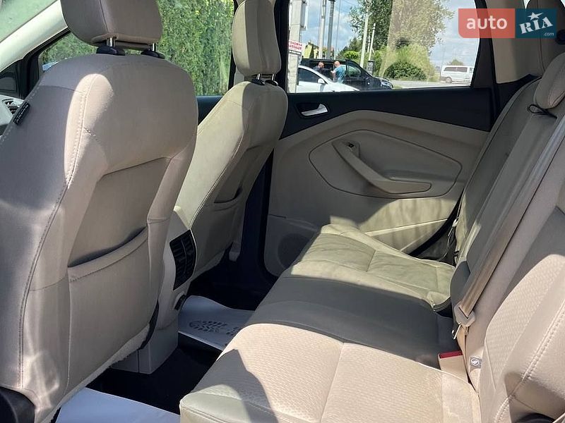 Внедорожник / Кроссовер Ford Escape 2018 в Львове
