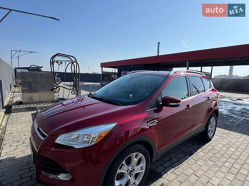 Внедорожник / Кроссовер Ford Escape 2016 в Здолбунове