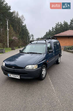 Грузовой фургон Ford Escort Express 1999 в 
