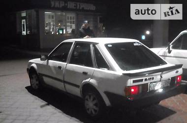 Седан Ford Escort 1986 в Ровно