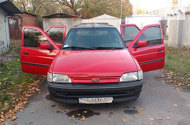 Хетчбек Ford Escort 1992 в Кременчуці