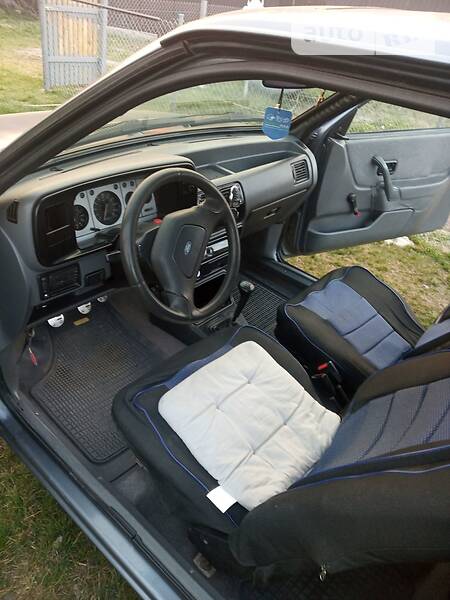 Хетчбек Ford Escort 1988 в Києві