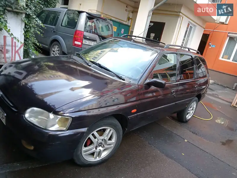 Ford Escort 1998