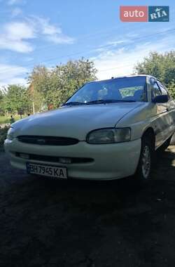 Хэтчбек Ford Escort 1995 в Великой Михайловке