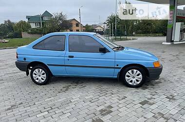 Хетчбек Ford Escort 1991 в 