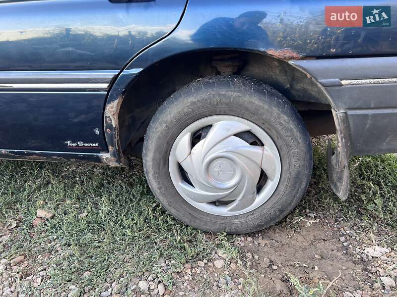 Седан Ford Escort 1994 в Раздельной