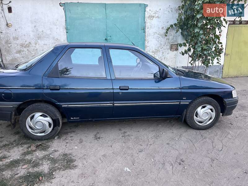 Седан Ford Escort 1994 в Раздельной