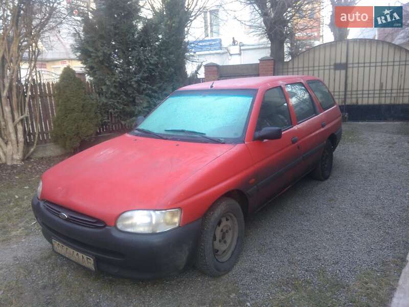 Универсал Ford Escort 1996 в Черновцах