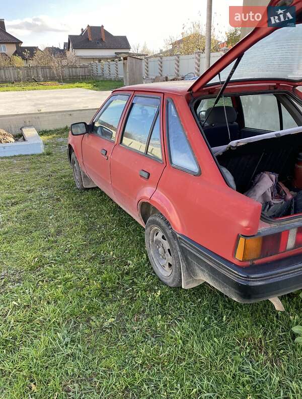 Хетчбек Ford Escort 1987 в Івано-Франківську
