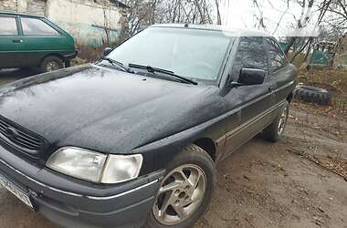 Хэтчбек Ford Escort 1994 в 