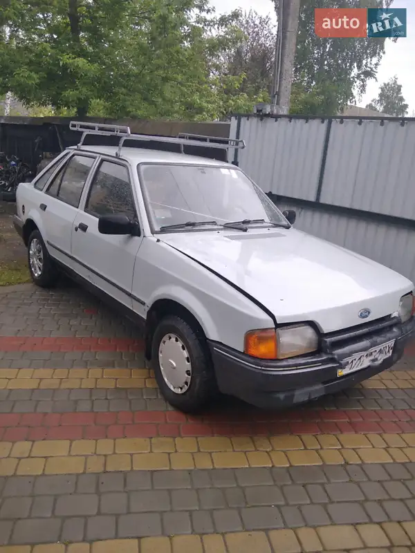 Ford Escort 1987
