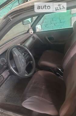 Хэтчбек Ford Escort 1996 в 