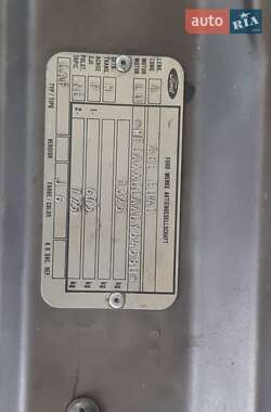 Хэтчбек Ford Escort 1996 в 