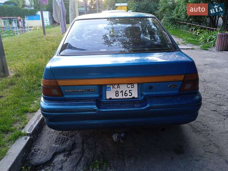Хэтчбек Ford Escort 1994 в Василькове