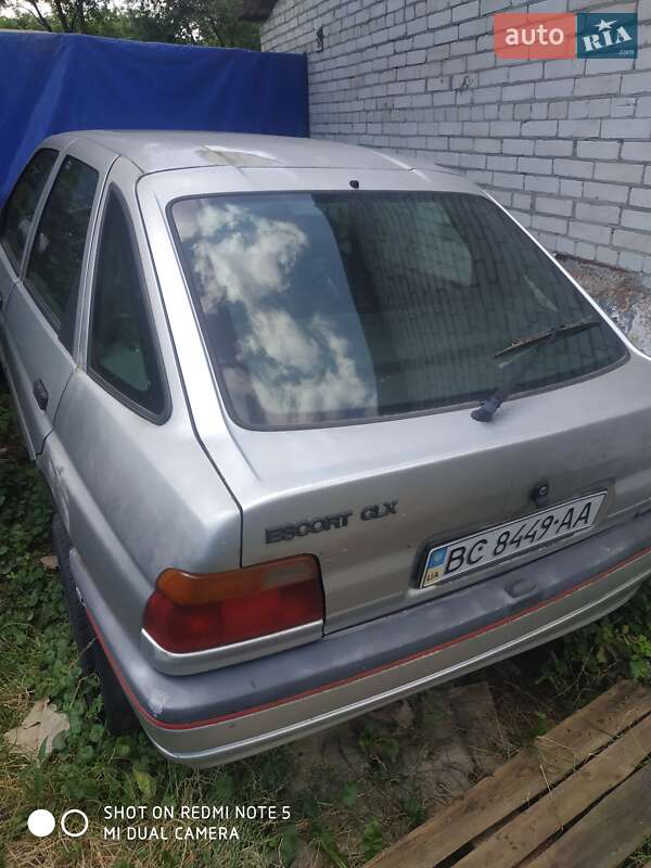 Хэтчбек Ford Escort 1991 в Львове