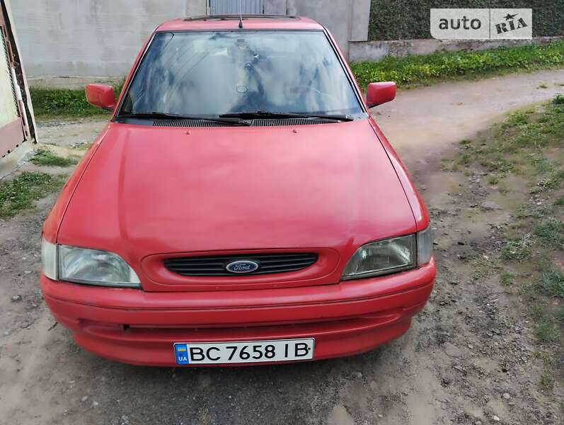 Хэтчбек Ford Escort 1993 в Львове