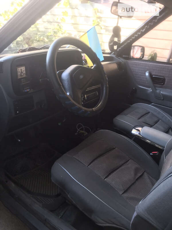 Хэтчбек Ford Escort 1989 в Броварах