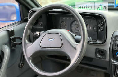 Хэтчбек Ford Escort 1987 в 