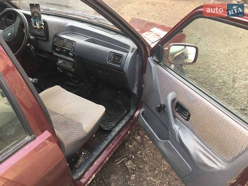 Хэтчбек Ford Escort 1989 в Новомосковске