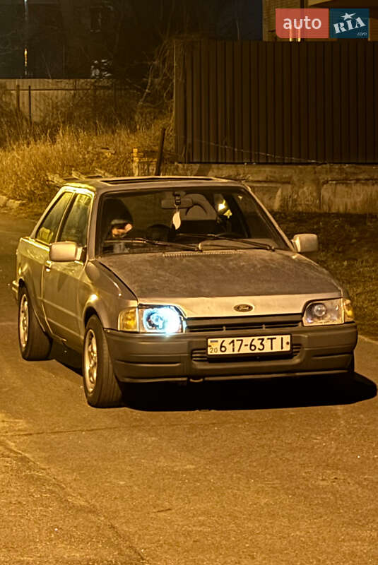 Ліфтбек Ford Escort 1989 в Вишневому