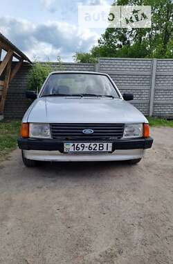 Хэтчбек Ford Escort 1985 в Оратове