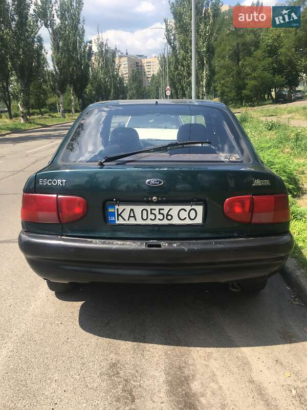 Хетчбек Ford Escort 1997 в Києві