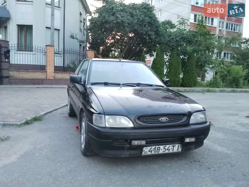 Хэтчбек Ford Escort 1992 в Тернополе