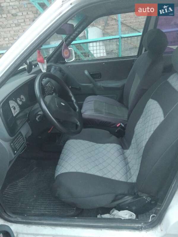 Хетчбек Ford Escort 1989 в Тернополі