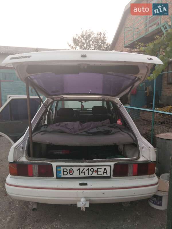 Хетчбек Ford Escort 1989 в Тернополі