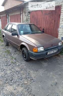 Хэтчбек Ford Escort 1990 в Львове