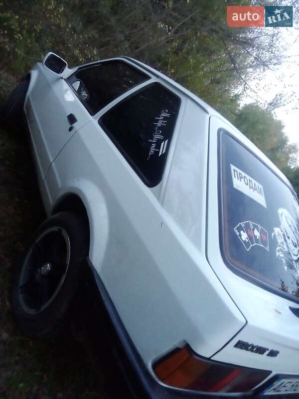 Хэтчбек Ford Escort 1986 в Кривом Роге