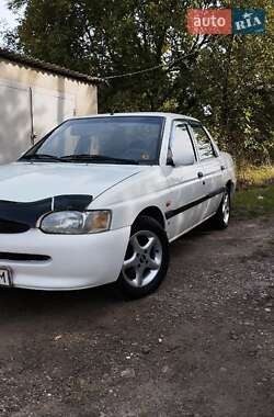 Седан Ford Escort 1998 в Глыбокой