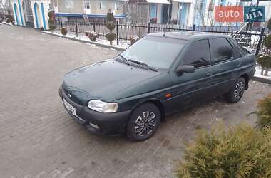 Хэтчбек Ford Escort 1995 в 