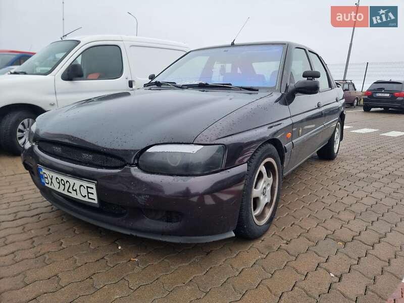 Хетчбек Ford Escort 1995 в Здолбуніві