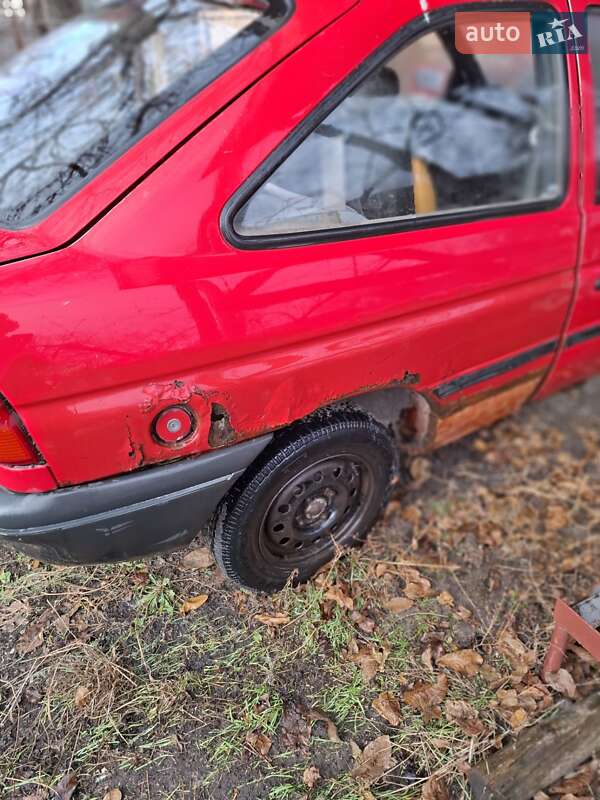 Хэтчбек Ford Escort 1992 в Золотоноше