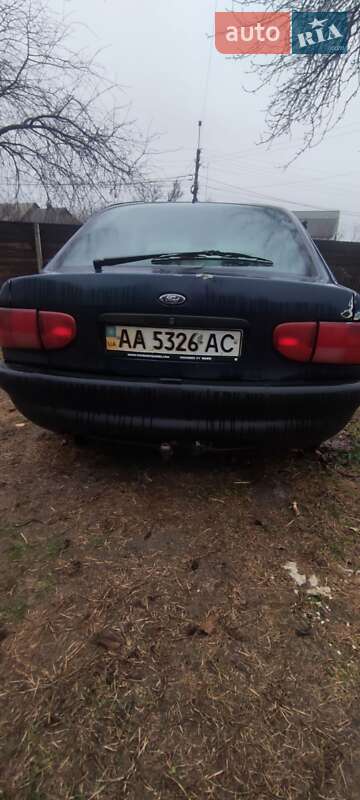 Хэтчбек Ford Escort 1995 в Бышеве