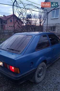 Хэтчбек Ford Escort 1989 в Львове