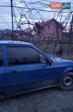 Хэтчбек Ford Escort 1989 в Львове