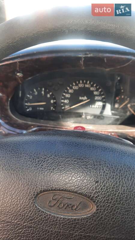 Универсал Ford Escort 1999 в Березному